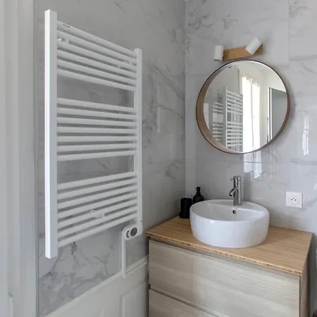 Faubourg National Apartment